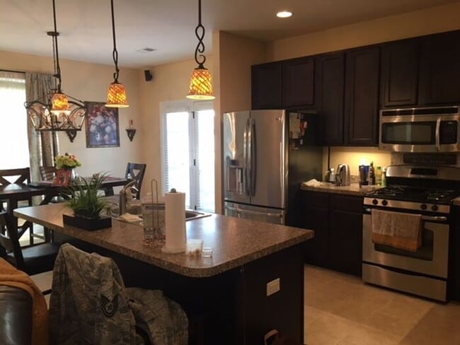 Foto del edificio - 322 Weeping Willow Way