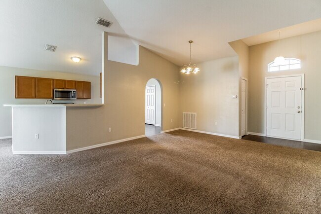 Building Photo - 433 Hammerstone Ave