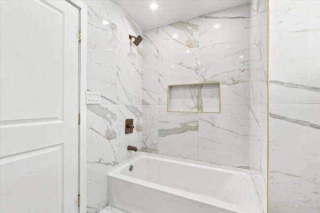 Foto del edificio - 1119 N 41st St