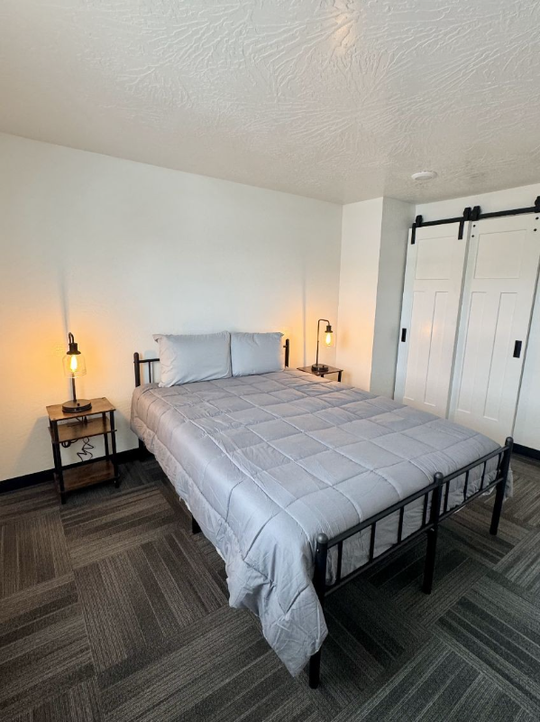 Foto del edificio - 316 E Flaming Gorge Way