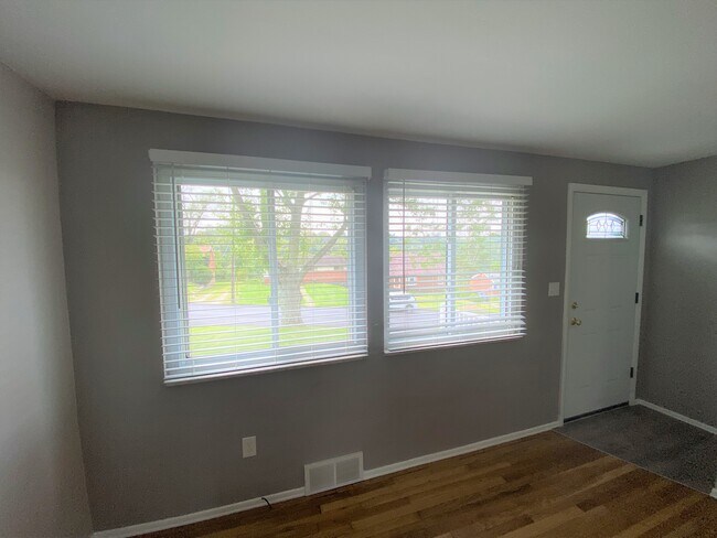 Foto del edificio - 754 Cottonwood Dr