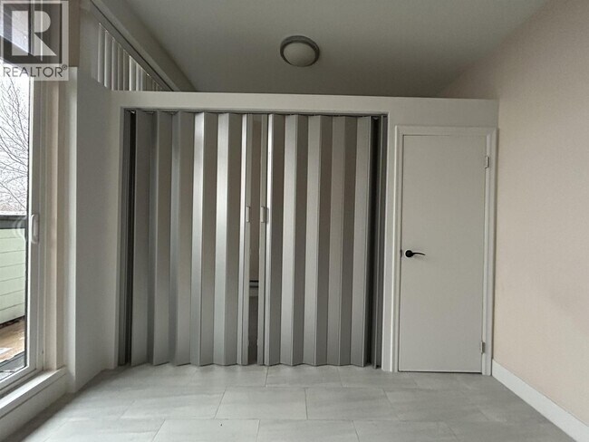 Photo du bâtiment - 191 E 11th Ave