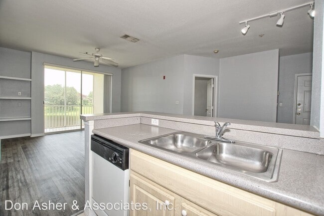 Foto del edificio - 8815 Dunes Ct