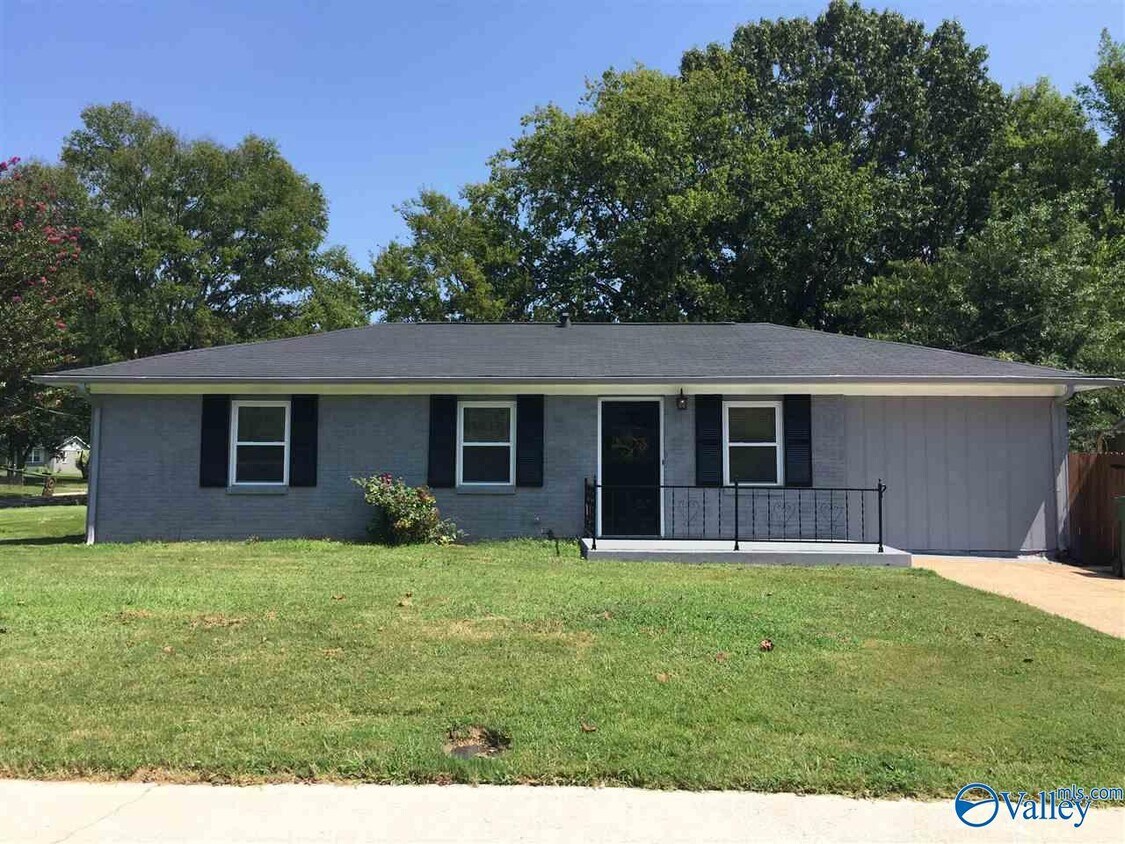 Foto principal - 14001 Sandhurst Dr SW