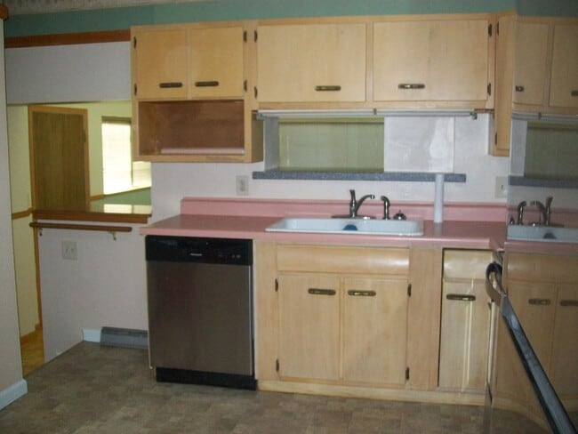 Building Photo - 2615 21st Ave