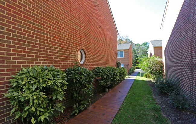 Foto del edificio - 919 Lakeview Ave