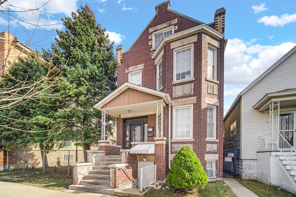 Primary Photo - 3015 S 49th Ave