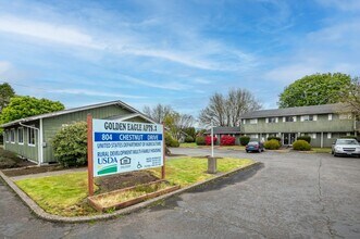 Building Photo - 804 Chestnut Dr