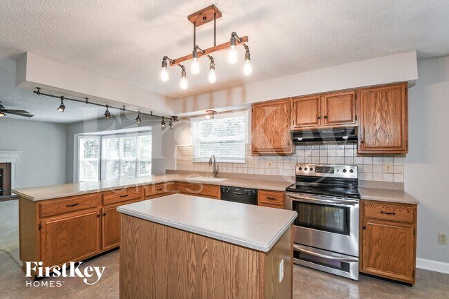 Building Photo - 115 Gunston Hall Dr