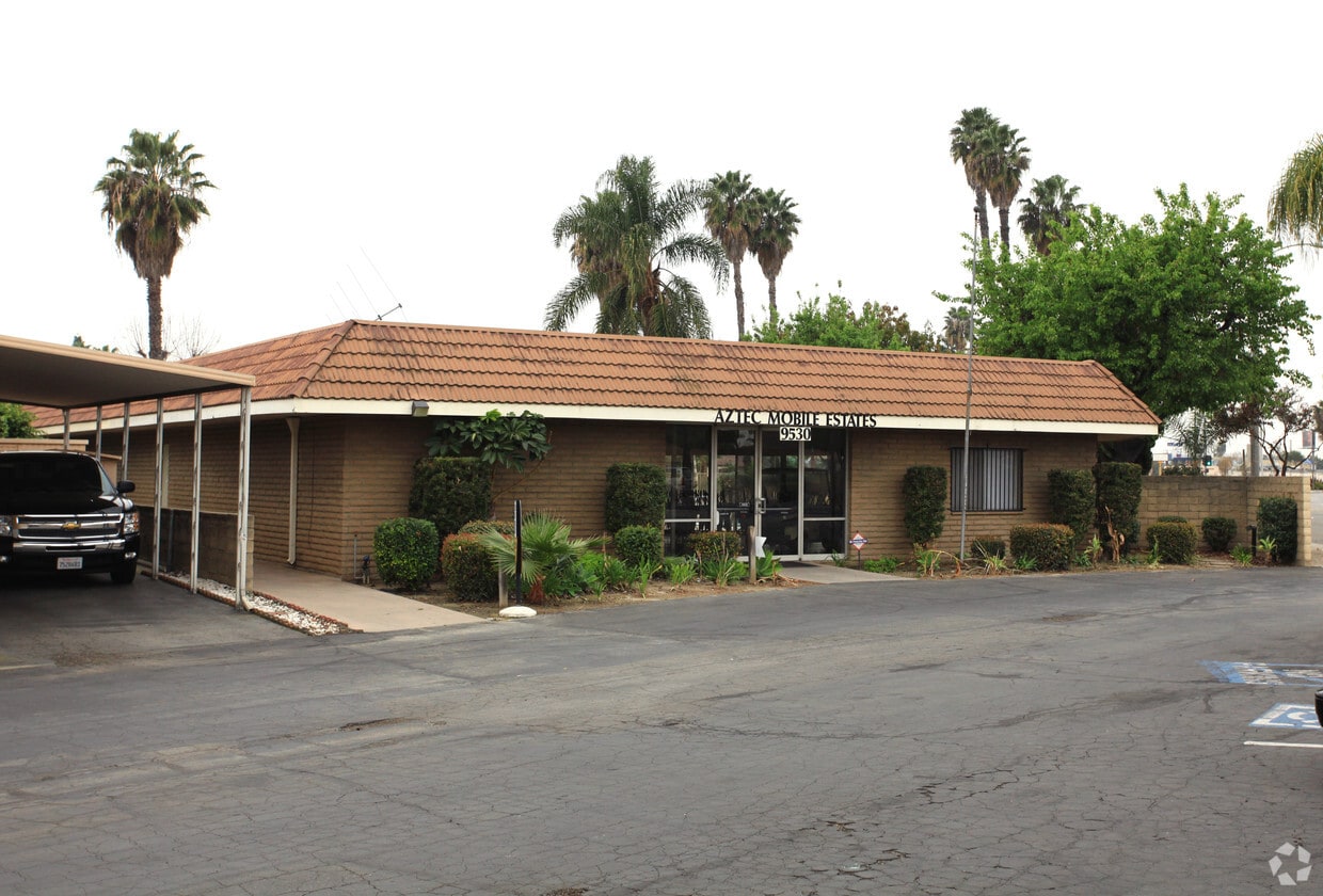Primary Photo - Aztec Mobile Estates