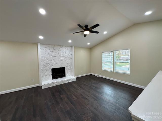 Building Photo - 6941 Stillmeadow Dr