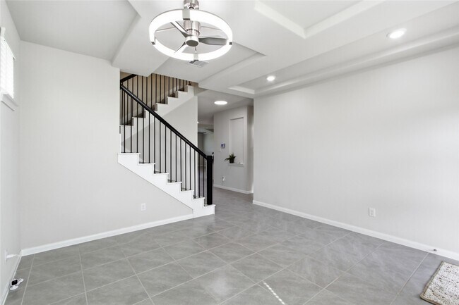 Building Photo - 7302 Toluca Dr