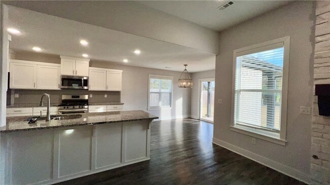 Photo - 331 W Taverner Xing House