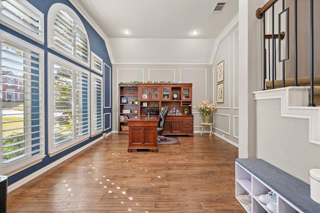 Foto del edificio - 1093 Woodbriar Dr