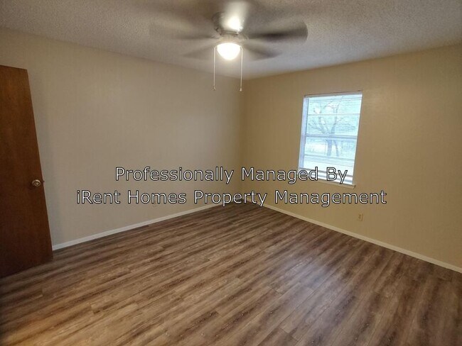 Foto del edificio - 901 E 42nd St