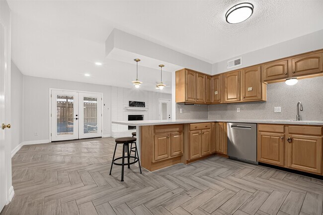 Foto del edificio - 10383 Briar Forest Dr