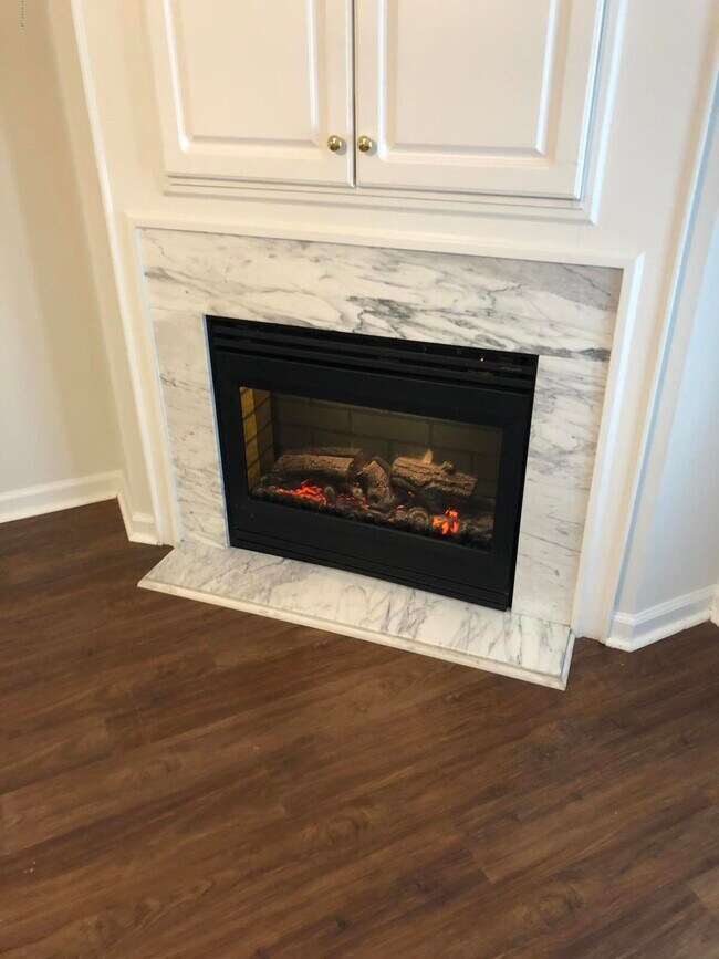 Building Photo - 5006 Hunters Trail