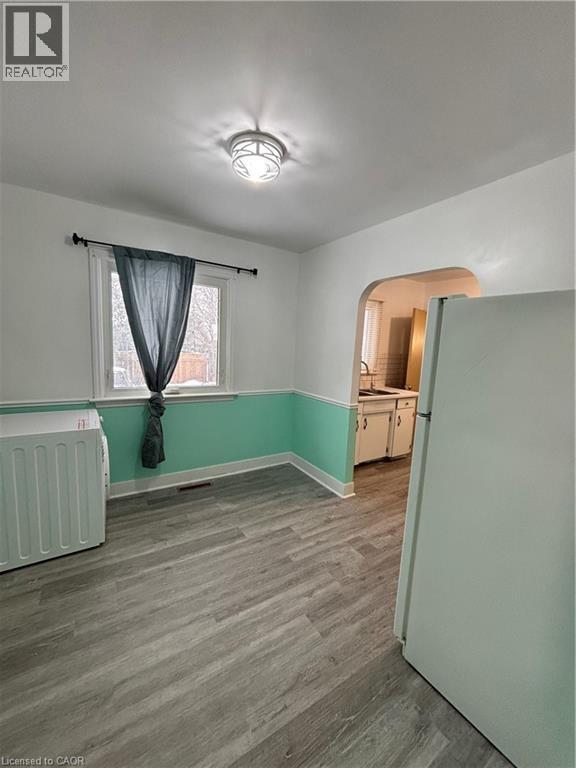 Photo du bâtiment - 118 Jacobson Ave