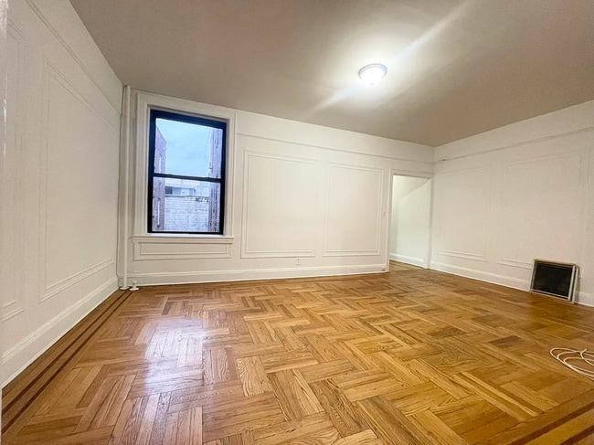 Foto del edificio - 6102 43rd Ave