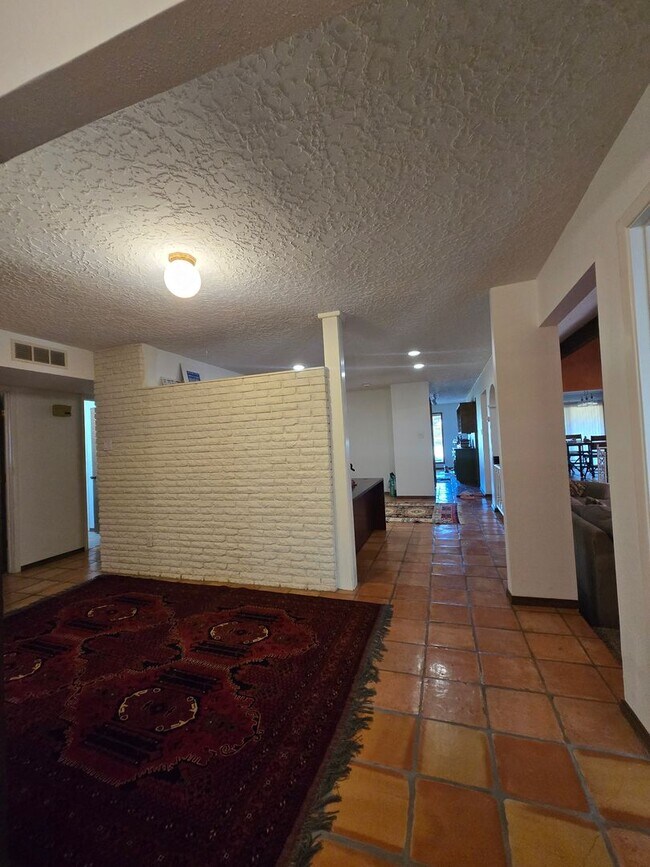 Foto del edificio - 1257 Colonial Pkwy