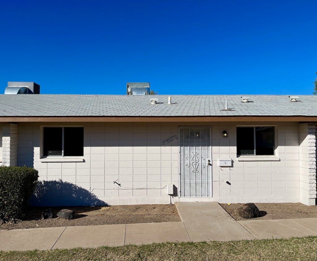 7131 W Meadowbrook Ave, Phoenix, AZ 85033 Townhome Rentals in Phoenix