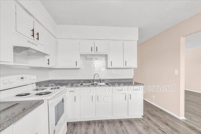 Foto del edificio - 701 Linwood Dr