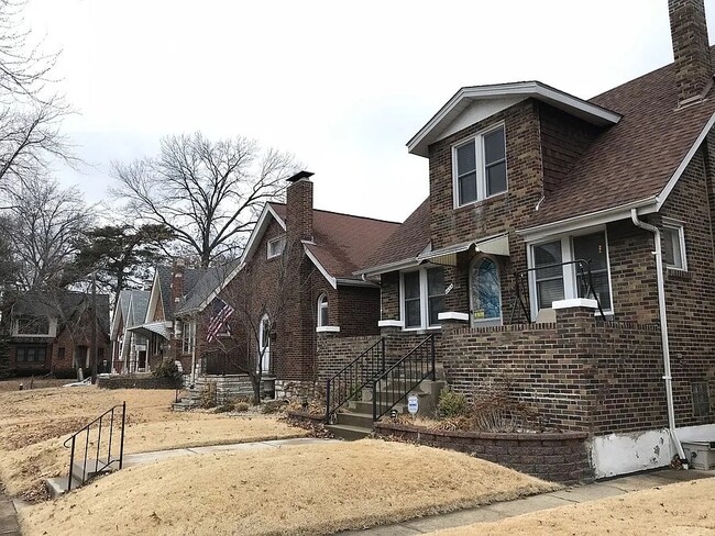Building Photo - 6439 Lindenwood Pl