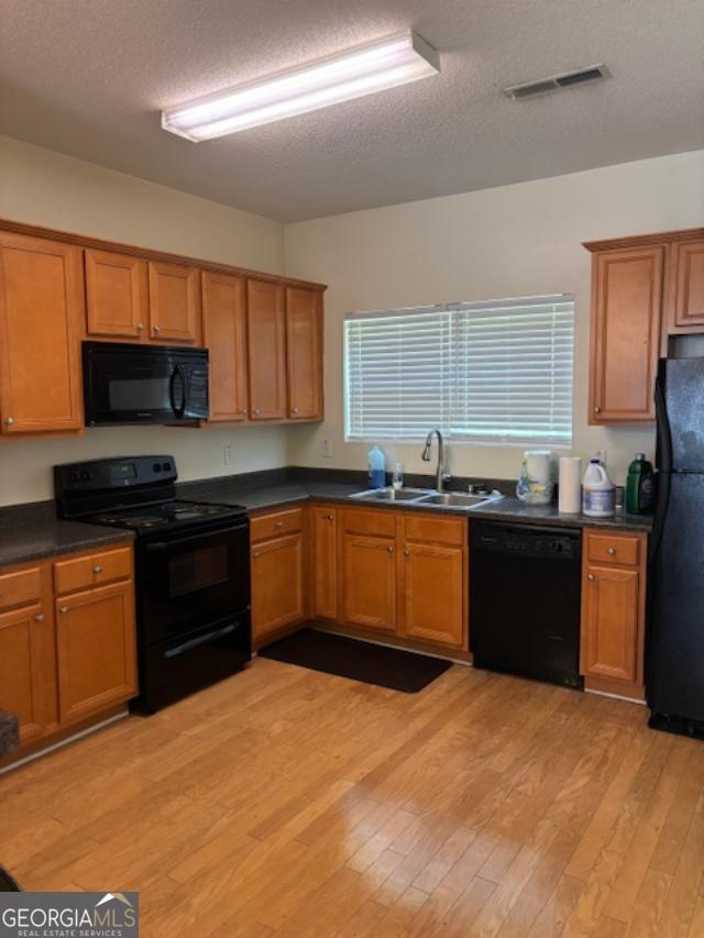 Foto del edificio - 4558 Parkway Cir