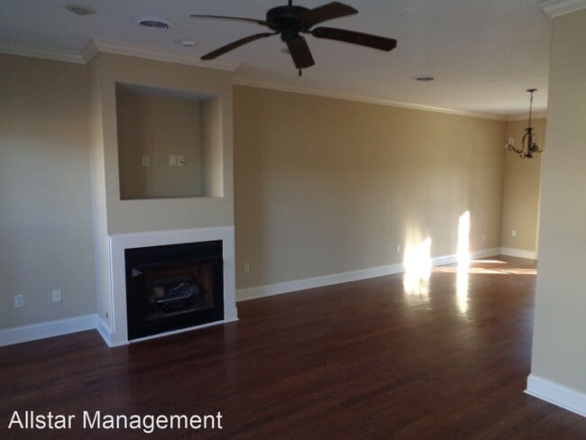 Building Photo - 3 br, 2.5 bath House - 1042 Soleil Drive