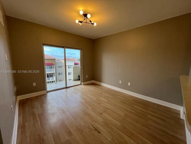 Foto del edificio - 11060 SW 196th St