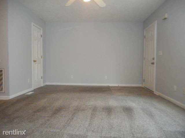 Building Photo - 1 br, 1 bath Apartment - 132 Amy Ave Unit C