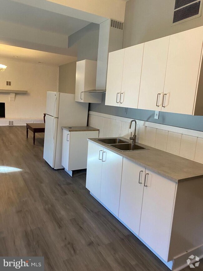 Virginia Hills Apartments under 2,000 Alexandria, VA 1 Rentals