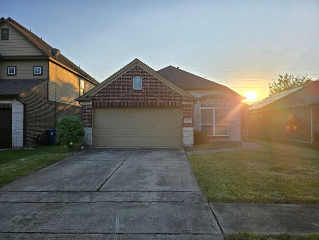 Foto del edificio - 8127 Redbud Point Ln