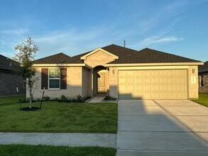 Building Photo - 7815 Elm Birch Ln