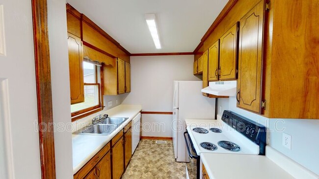 Building Photo - 15a Camino Ln