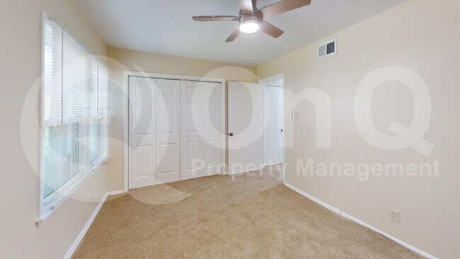 Foto del edificio - 4014 Sun Valley Dr