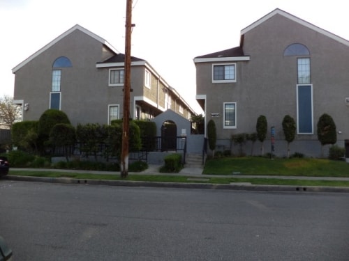 Building Photo - 14526 Larch Ave