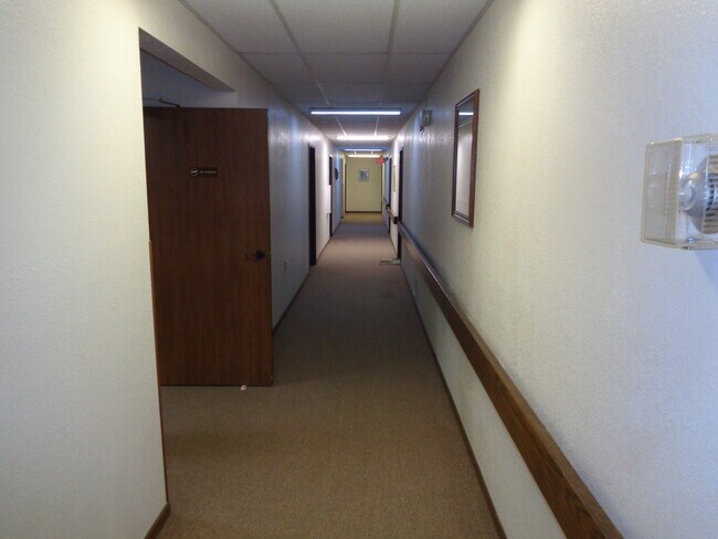Foto del edificio - 6717 Old Sawmill Rd