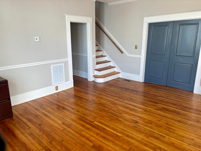 Foto del edificio - 2511 Charles St