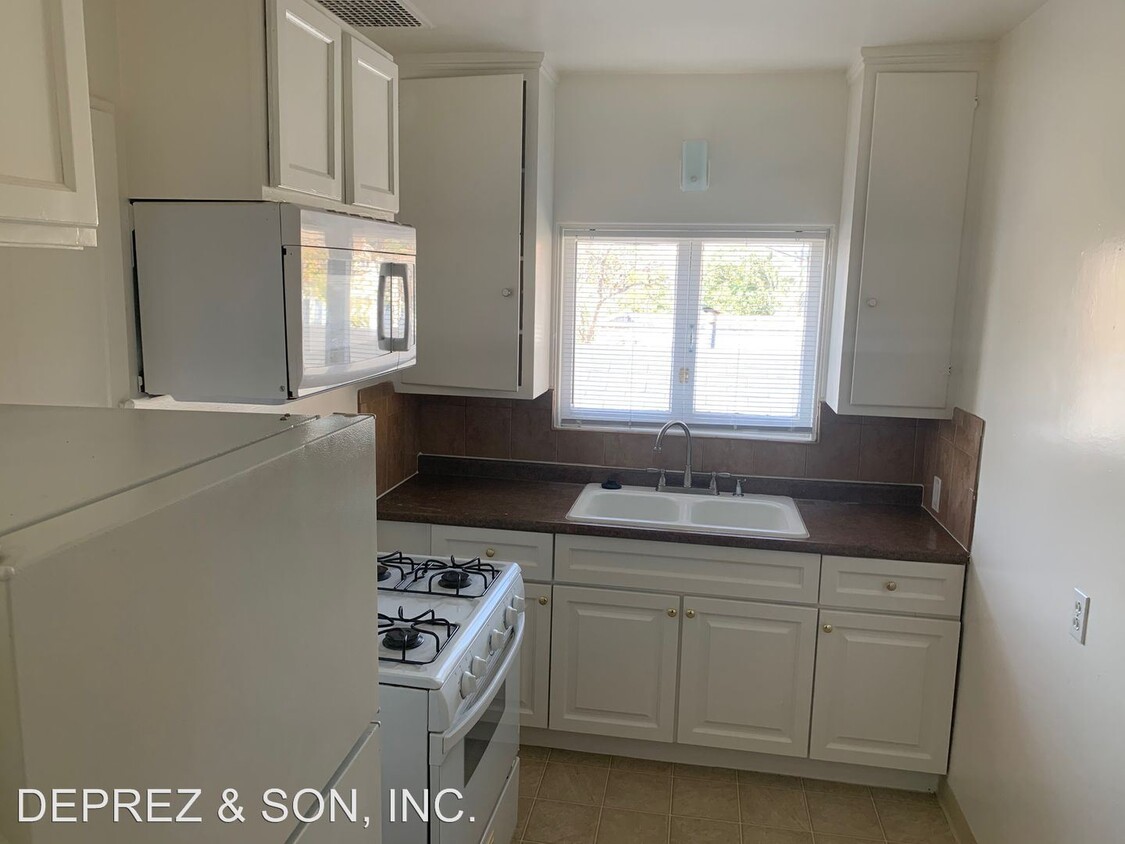 Foto principal - 3877-3877 1/2 1st St