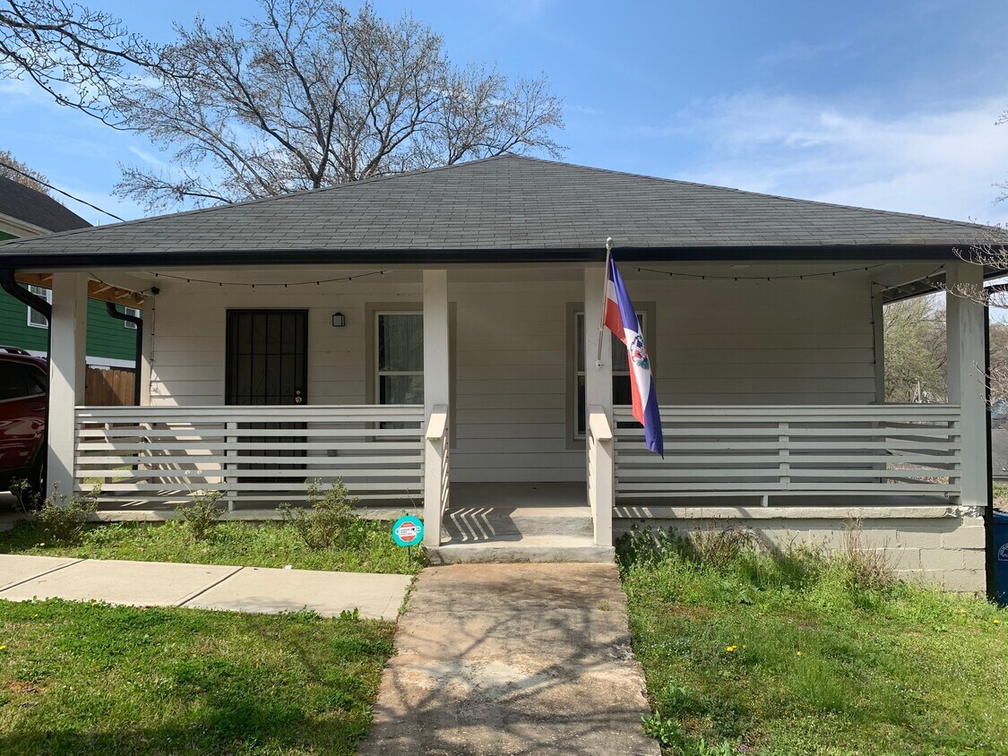 1095 Ira St SW, Atlanta, GA 30310 House Rental in Atlanta, GA