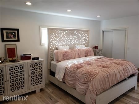 Foto del edificio - 4 br, 2 bath House - 5953 Dunrobin Ave