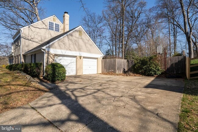 Building Photo - 13625 Middlevale Ln