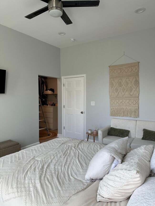 Foto del edificio - 1738 W 18th St