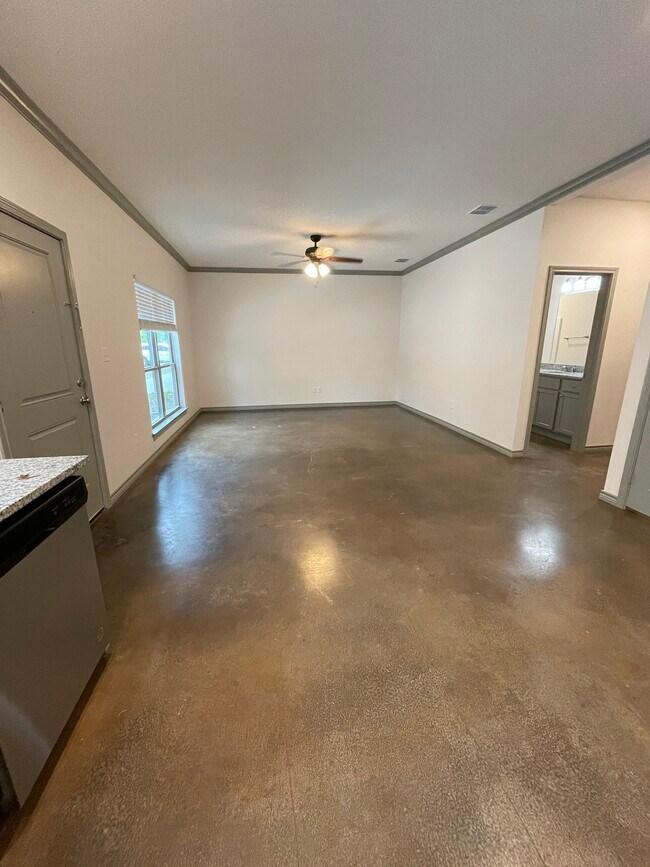 Foto del edificio - 4074 County Rd 152 W