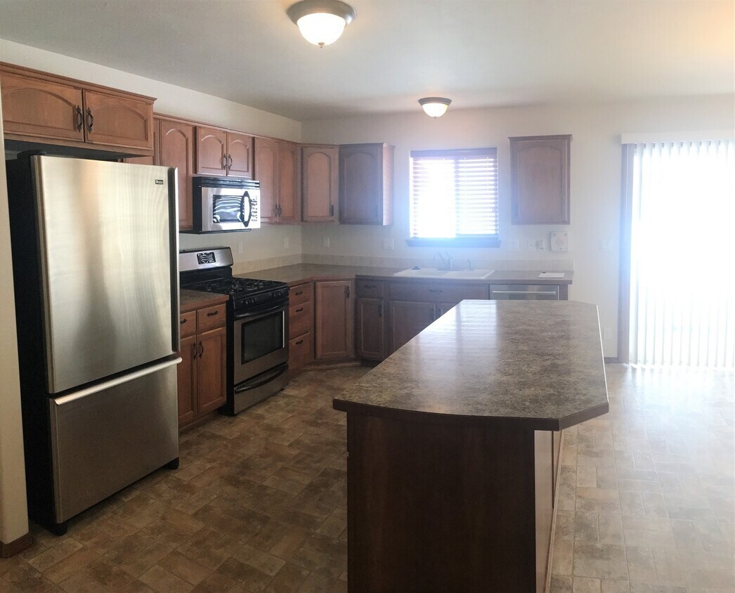 Primary Photo - SINGLE FAMILY HOME IN THE LANDINGS (RPM#91)