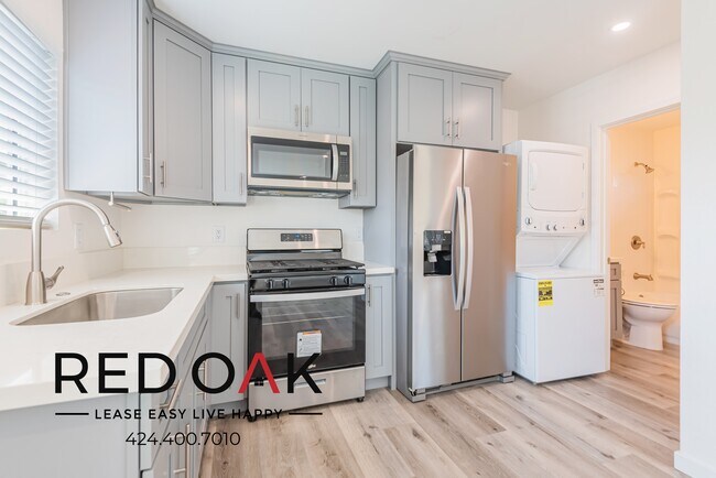 Foto del edificio - ~1 Month FREE~ + LOW DEPOSIT! Sunlit and S...