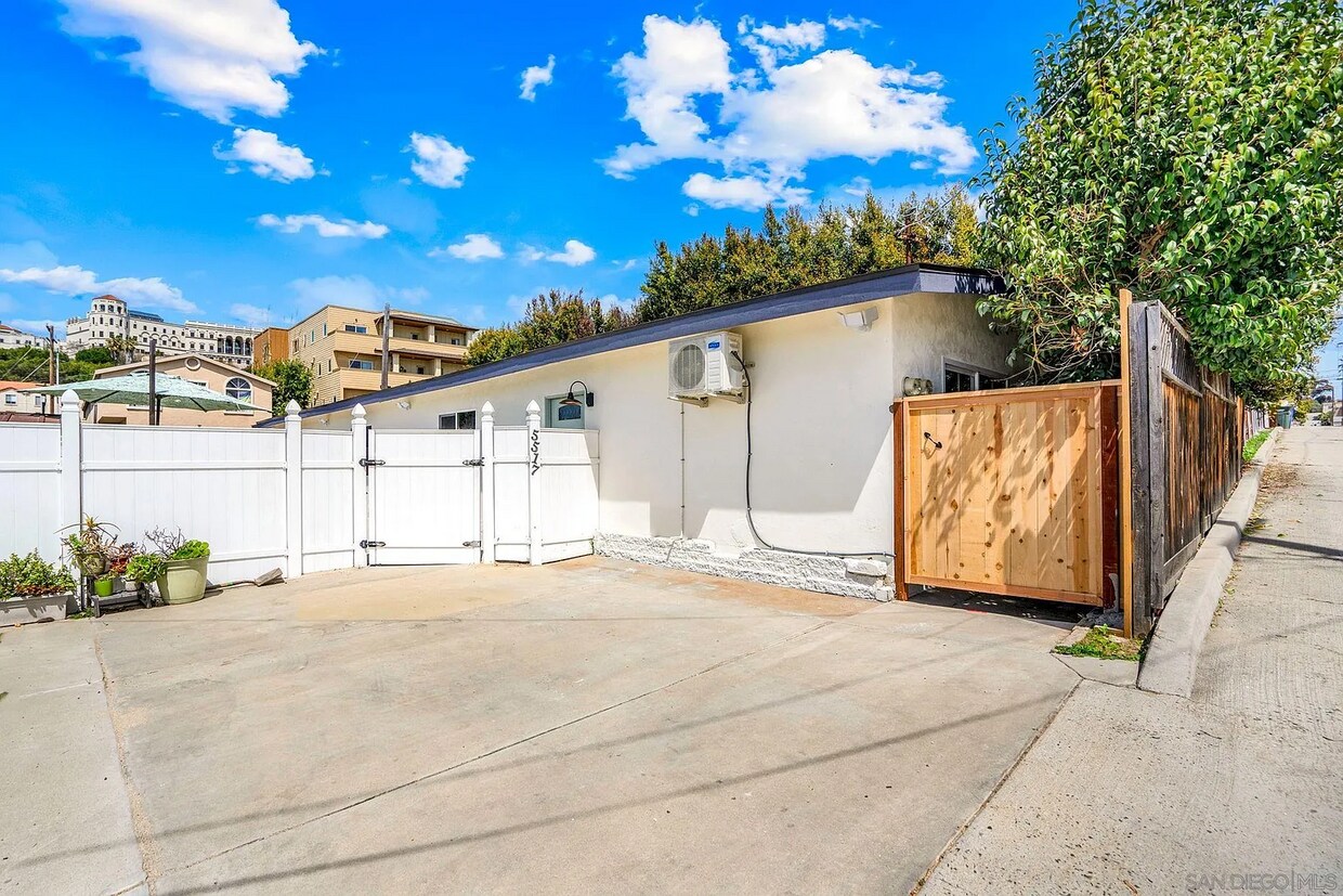 Foto principal - 5517 Lauretta St