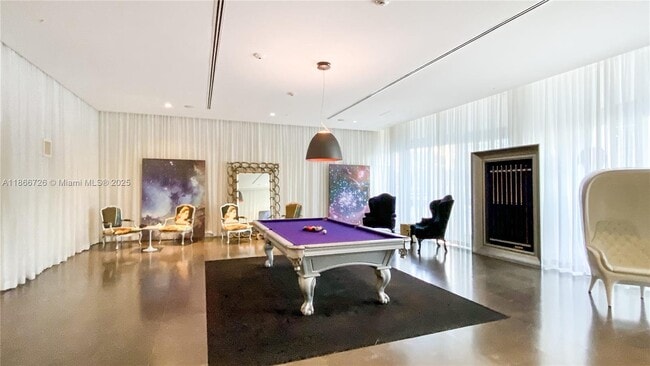 Foto del edificio - 475 Brickell Ave