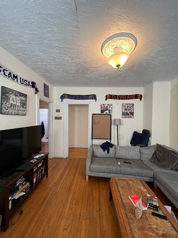 Building Photo - 360 Highland Ave